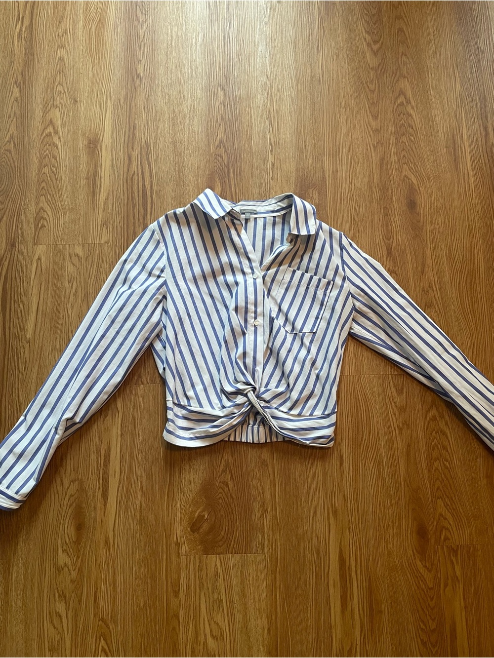 Charlotte Russe White & Blue Striped Twist-Front Button Down Shirt